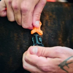 Non-stop dogwear Rush harness lyhyt vetovaljas, musta-oranssi