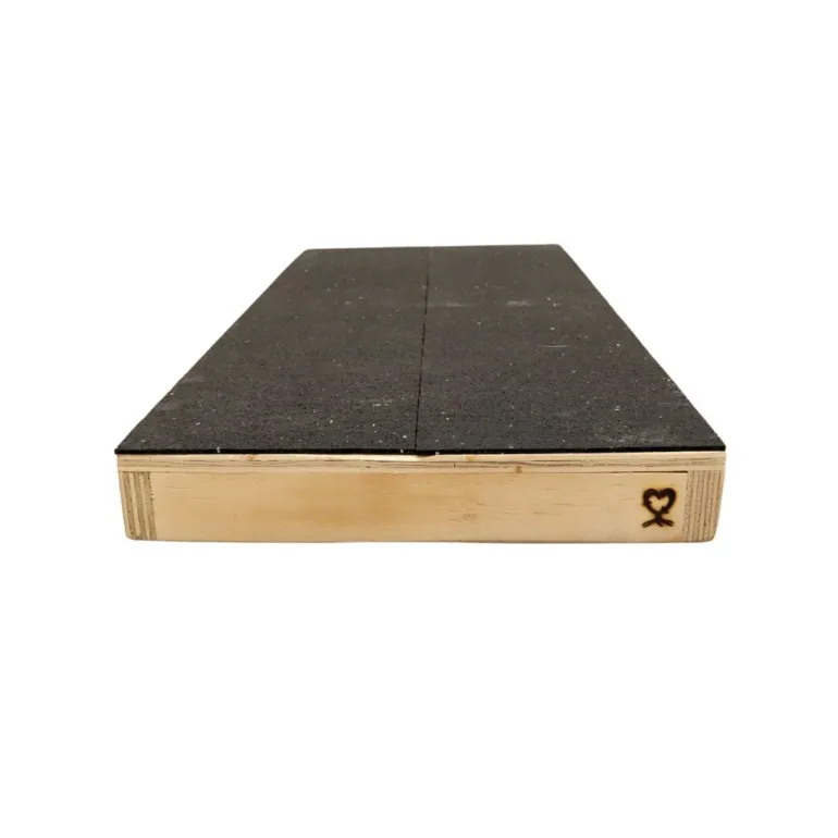 Yhdestä Puusta kotimainen korotettu targetti 30 x 70 x 5 cm